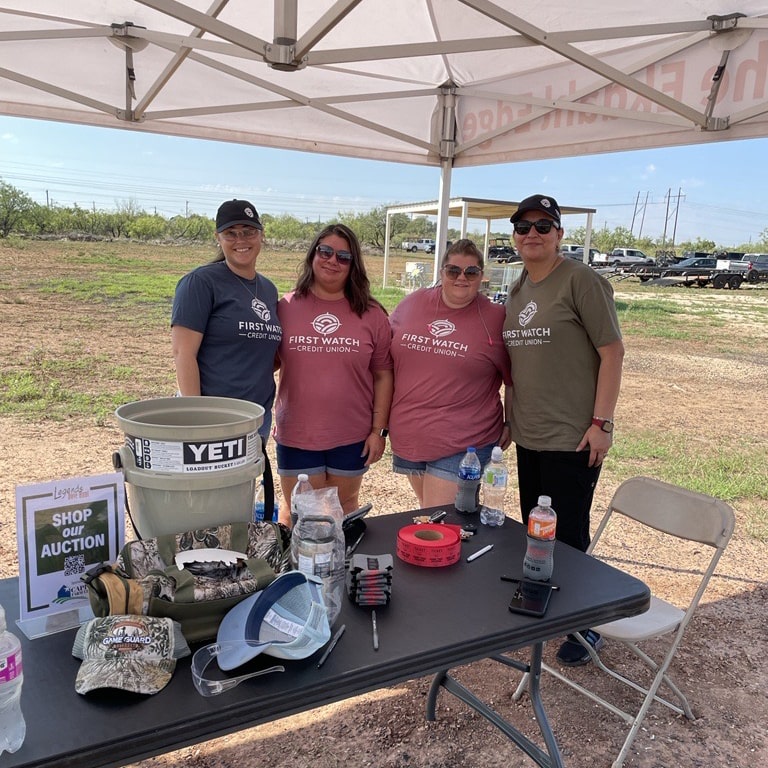 First Watch employees volunteering